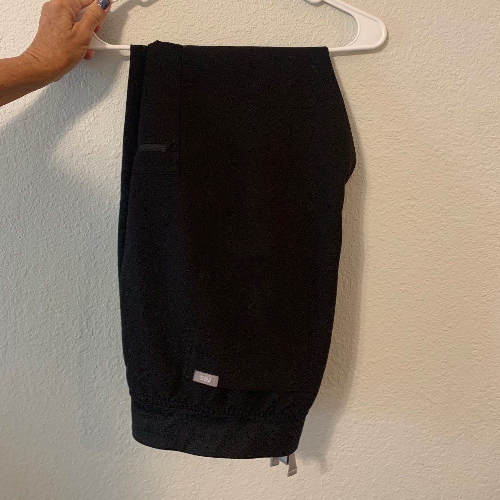 Figs Scrubs- Black